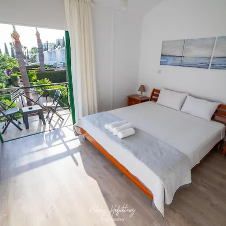 Holiday home Periyali Condo-limassol Parklane